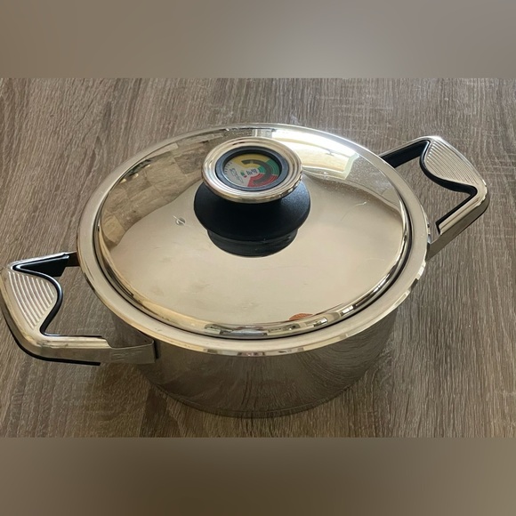 ZEPTER Stainless Steel 18/10 3 Litters Pan Skillet with Thermo Control Lid - Picture 2 of 6